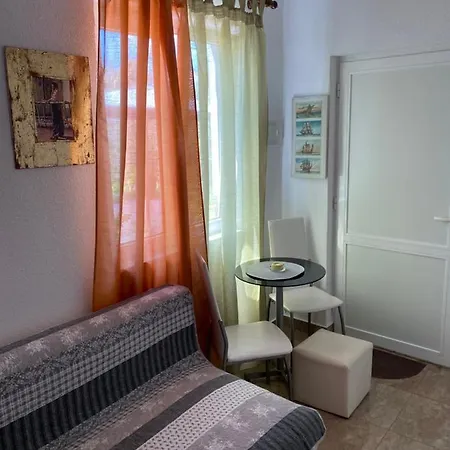 Lily Apartament