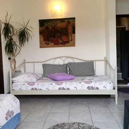 Lily Apartment *