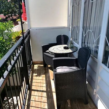 Apartman Lily *