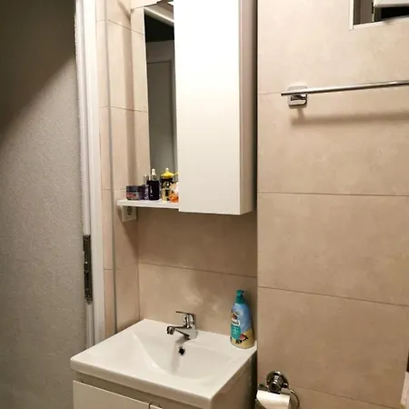 Lily Apartment